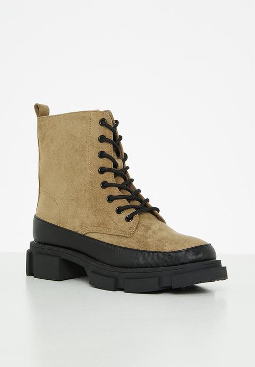 dailyfriday - Lizzy combat boot - tan
