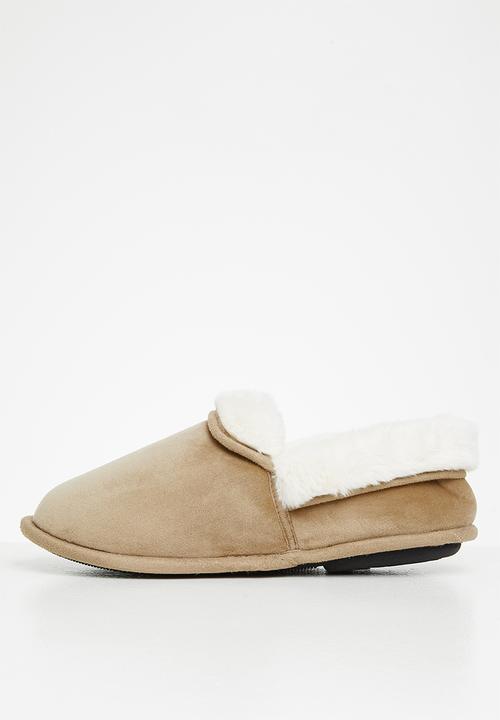 Hush Puppies - Lua slipper - tan stretchy velour