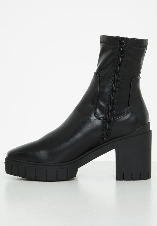 Public Desire - Obstacle ankle boot - black 
