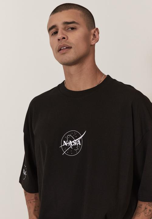 Factorie - Oversized nasa t shirt - lcn nas black white nasa emb
