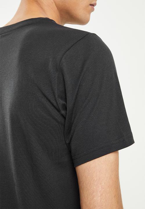 New Balance  - Nb classics nb tee - black