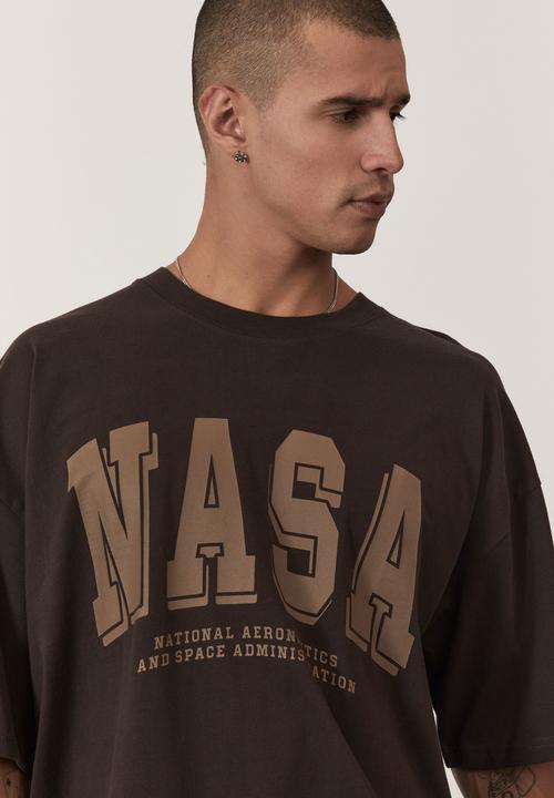Factorie - Oversized nasa t shirt - lcn nas choc torte nasa curve