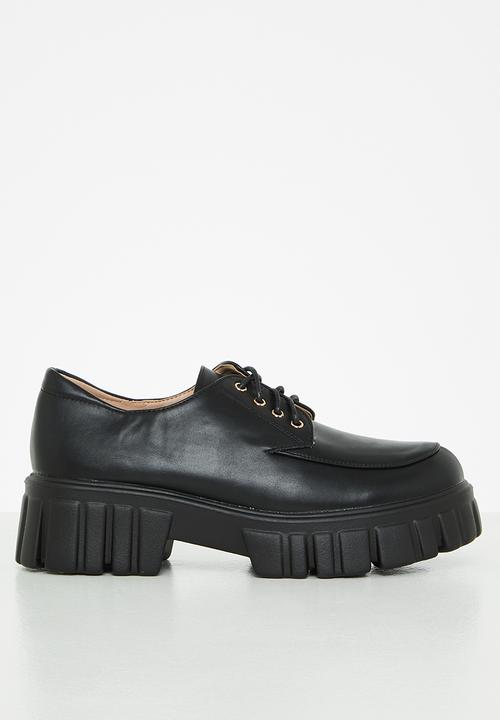 Seduction - Chunky lace up derby - black