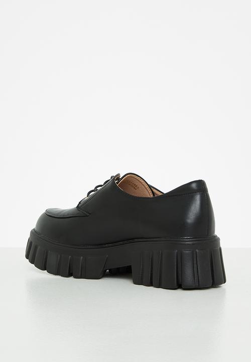 Seduction - Chunky lace up derby - black
