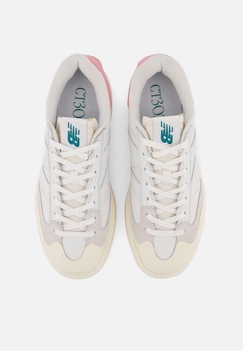 New Balance  - CT302
