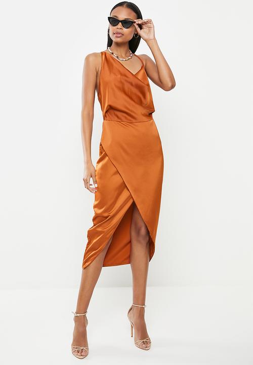 Missguided - Asym strap drape satin midi dress - rust