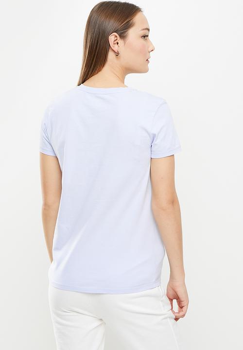 Levi’s® - The perfect tee  poster logo - cool dusk