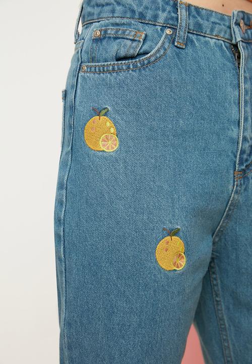 Koton - Embroidered high waist mom jeans - blue