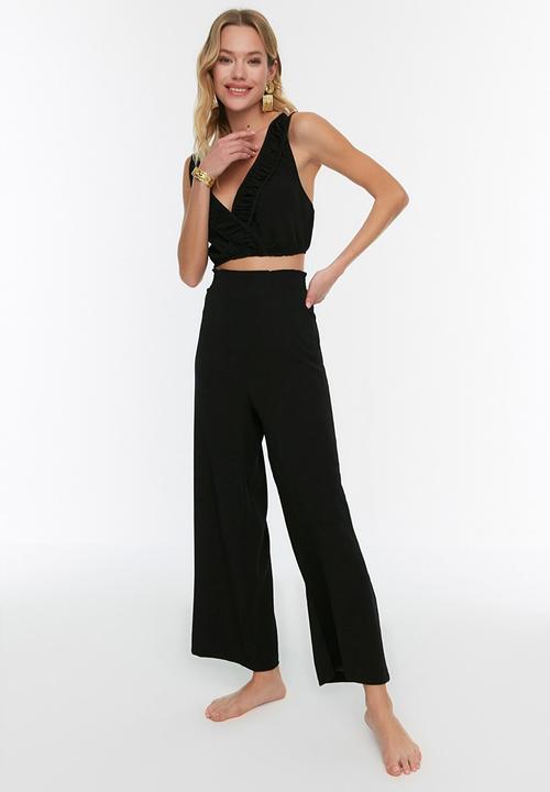 Trendyol - Ruffle detailed bottom-top set - black