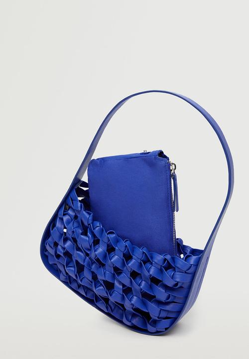 MANGO - Braided baguette bag - vibrant blue