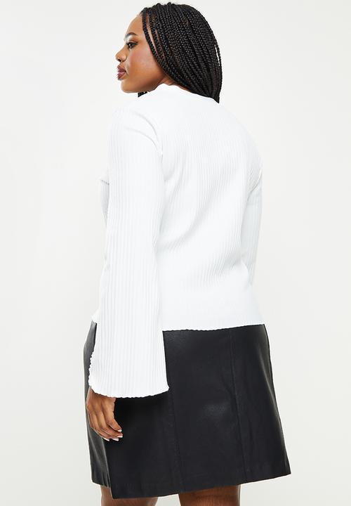 Me&B - Plus bellow sleeve ribbed button down top - white
