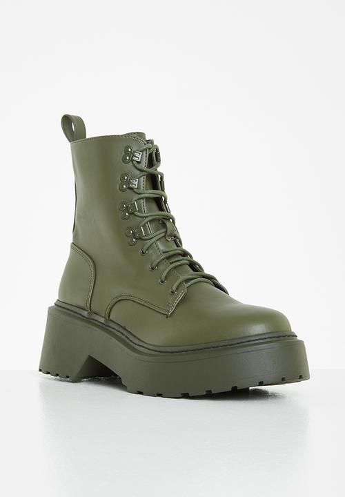 Missguided - Lace up chunky sole boot - khaki