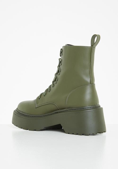 Missguided - Lace up chunky sole boot - khaki