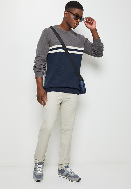Lark & Crosse - Stripe pattern crew neck knit - charcoal & navy 