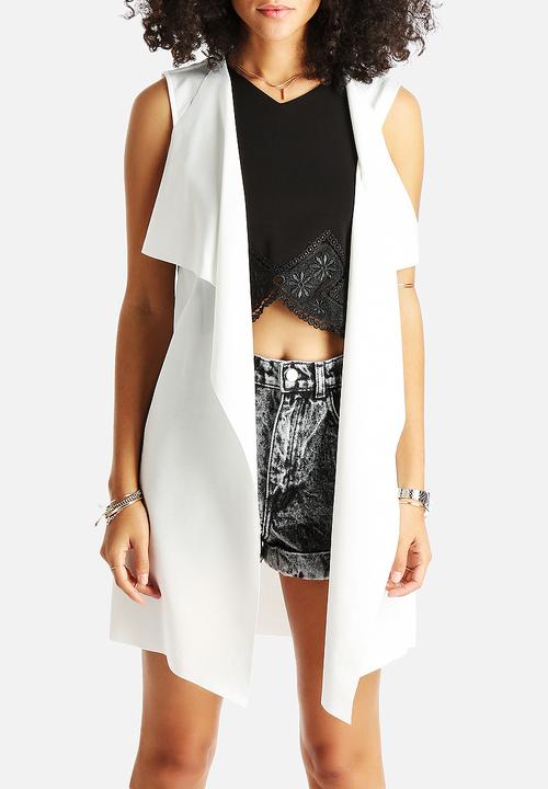 AX Paris - Sleeveless Jacket