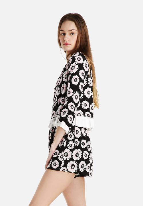 Dahlia - Pleat Hem and Cuff Sunflower Top
