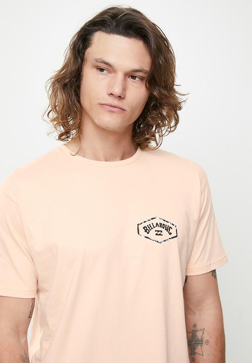 Billabong  - Exit arch short sleeve tee - dusty pink