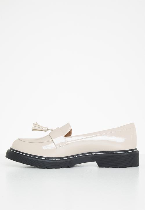 Butterfly Feet - Rali 1 tassel loafer - bone
