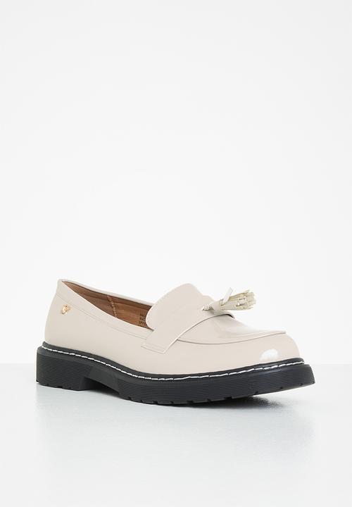Butterfly Feet - Rali 1 tassel loafer - bone