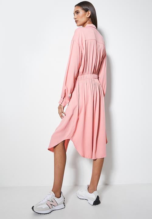 Superbalist - Utility style shirt dress - pink