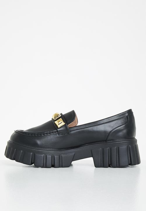 Seduction - Chunky studded loafer - black