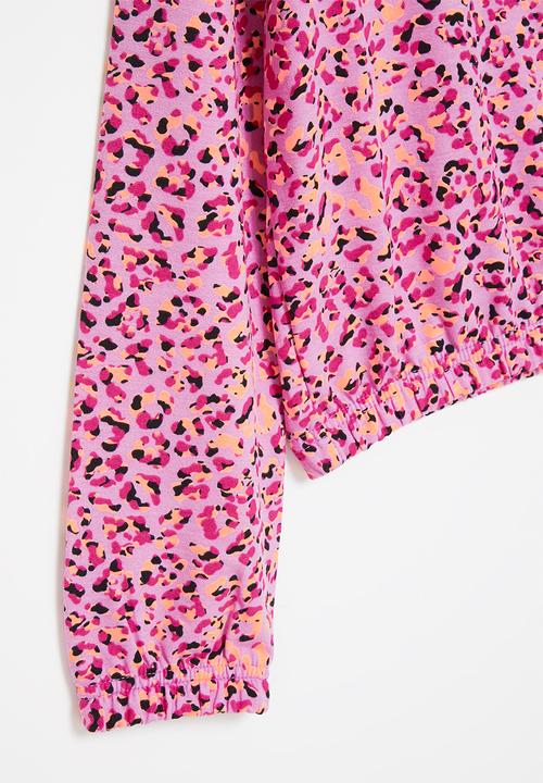 Converse - Cnvg aop leopard boxy crew - converse beyond pink