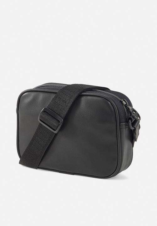 PUMA - Prime classics cross body bag - black