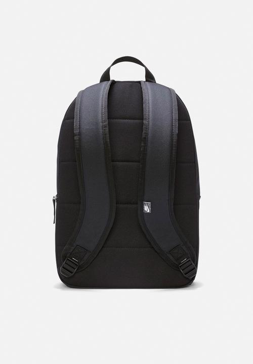 Nike - Nike Heritage Backpack 25L - Black/Black/White