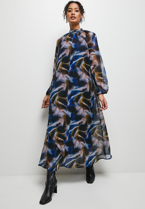 MILLA - Printed volume maxi dress - moody abstract