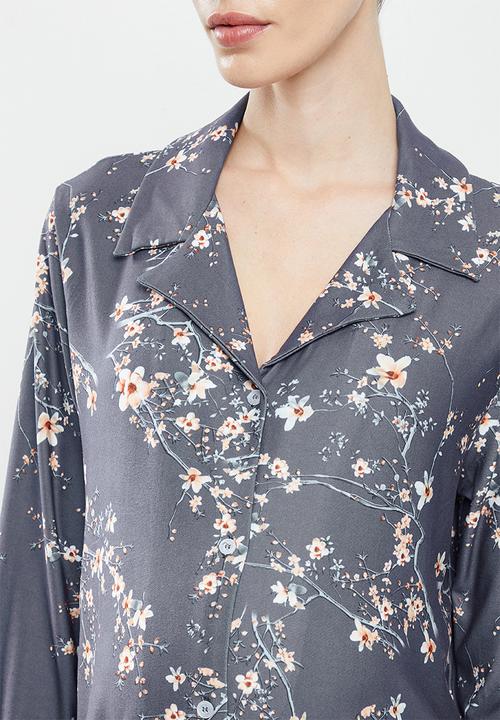 edit Maternity - Maternity knit soft touch sleep shirt - dark base foilage