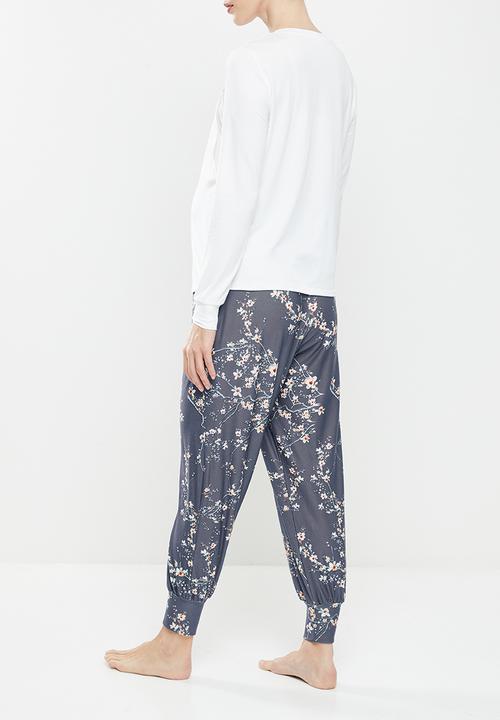 edit Maternity - Maternity knit soft touch nursing sleep set - floral
