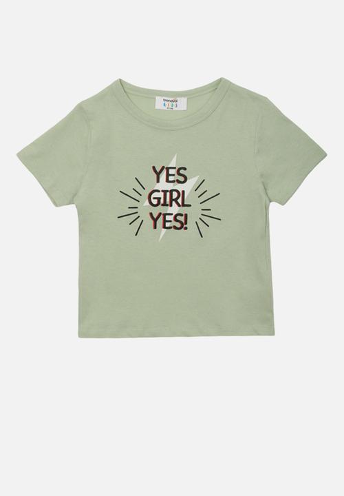 Trendyol - Yes girl yes! tee - green