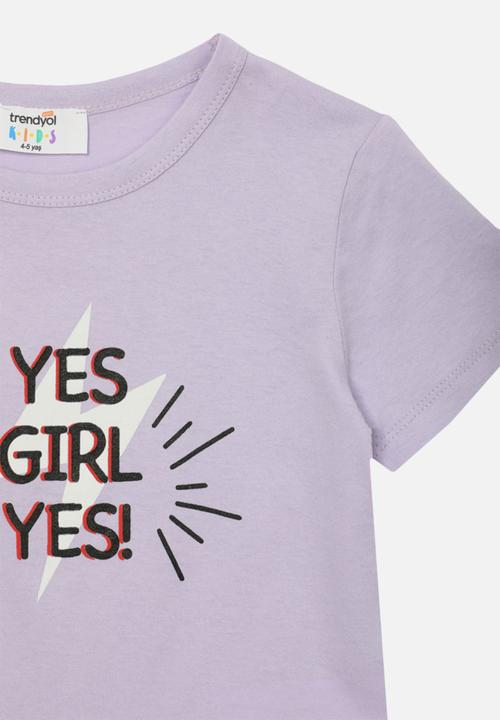 Trendyol - Yes girl yes tee - lilac