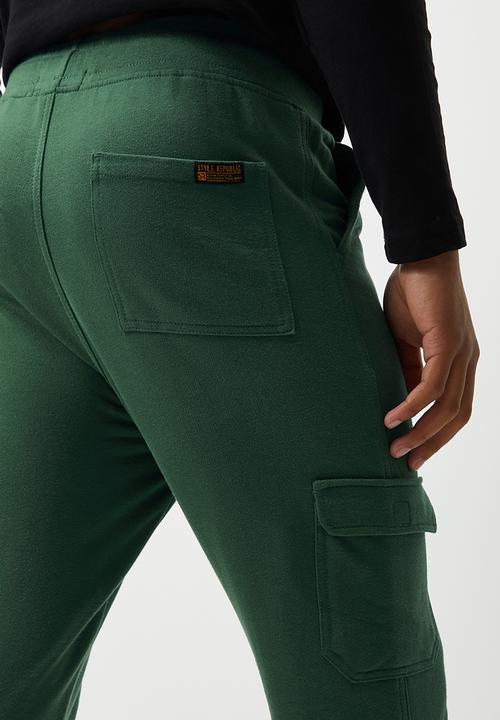 STYLE REPUBLIC - Slim fit cargo sweatpant - khaki green