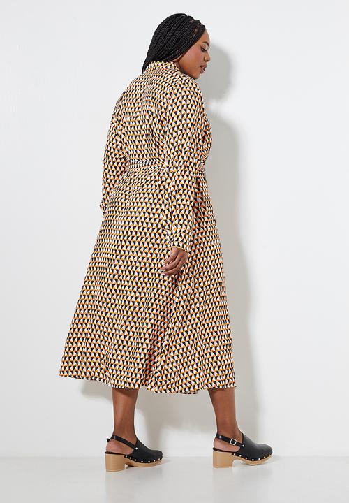 Superbalist - Fit and flare shirt dress - pop geo