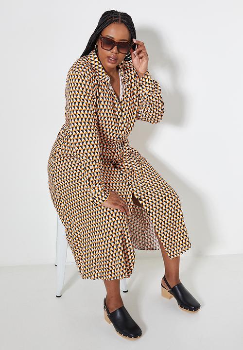 Superbalist - Fit and flare shirt dress - pop geo