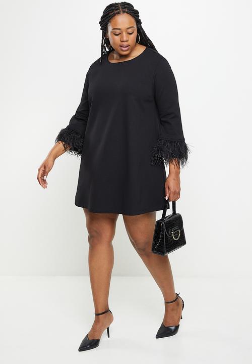 Me&B - Plus bellow sleeve cuff detail dress - black