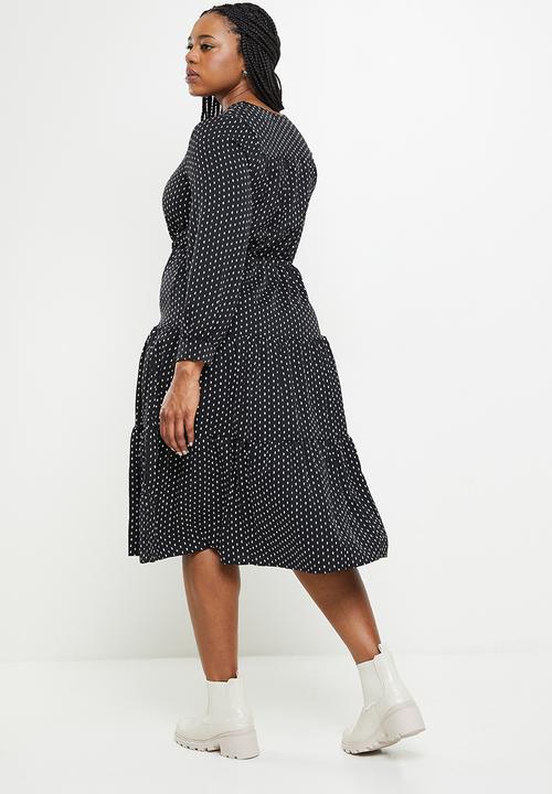 dailyfriday - Tiered belted midi- black