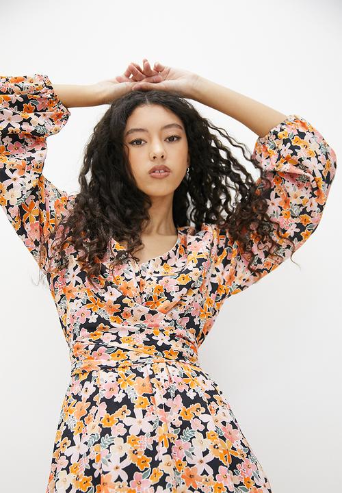 Blake - Printed wrap fit and flare - black floral