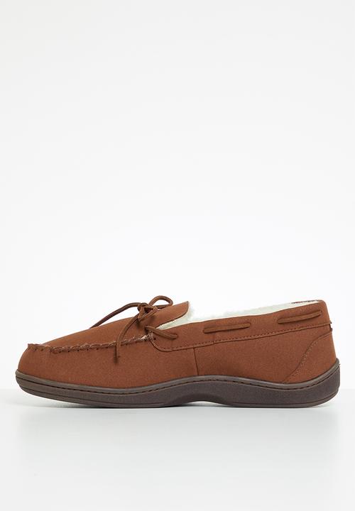 Hush Puppies - Ben mock suede slipper - brown