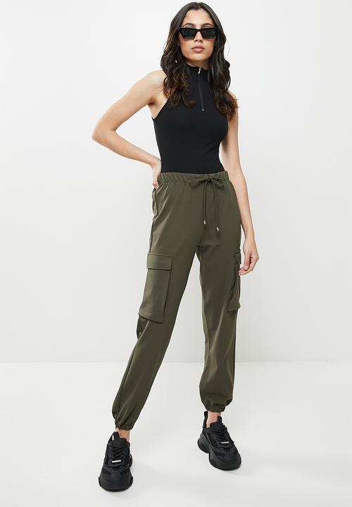 Koton - Medium rise pocket detailed trousers - khaki