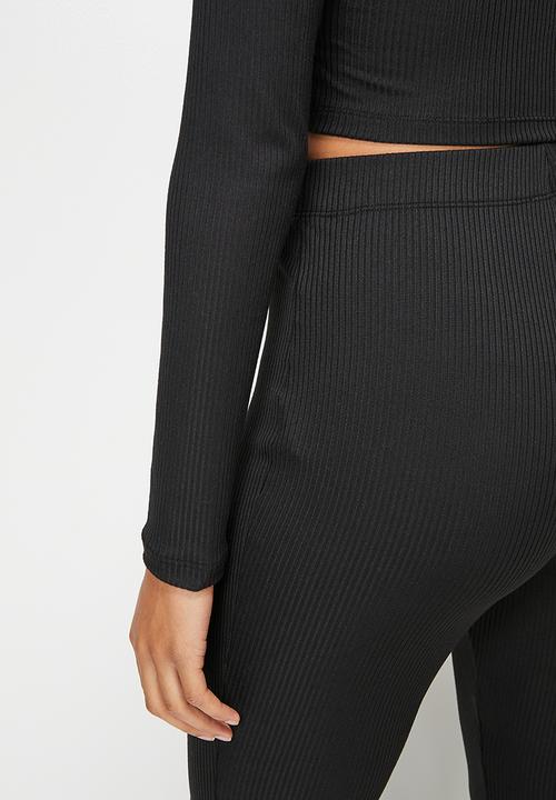 Blake - Cutout details top - black