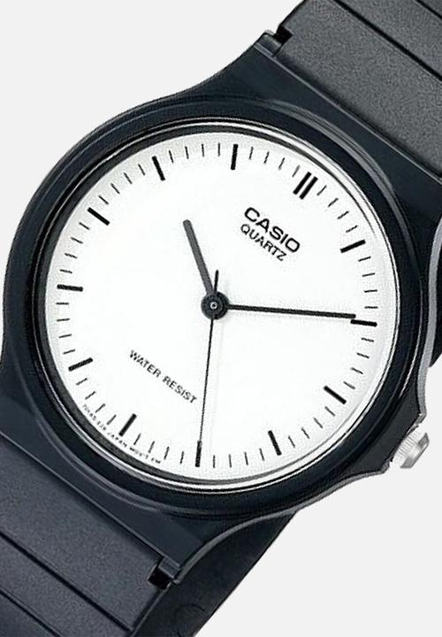 Casio - Analog round white dial - black