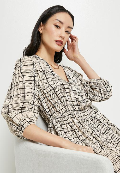 edit - Bracelet sleeve mock wrap midi - neutral & black