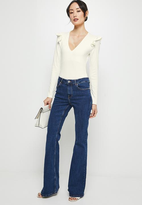 MILLA - Ruffle shoulder V-neck bodysuit - milk