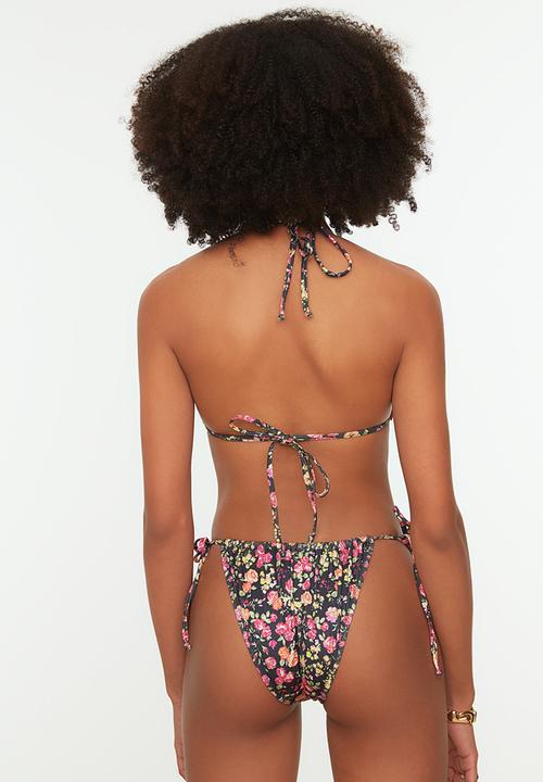 Trendyol - Floral patterned bikini set - multi