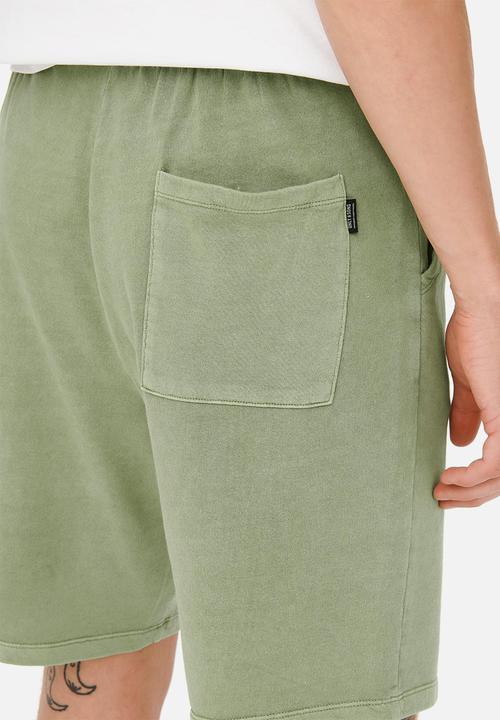 Only & Sons - Onsdon reg sweat shorts - oil green