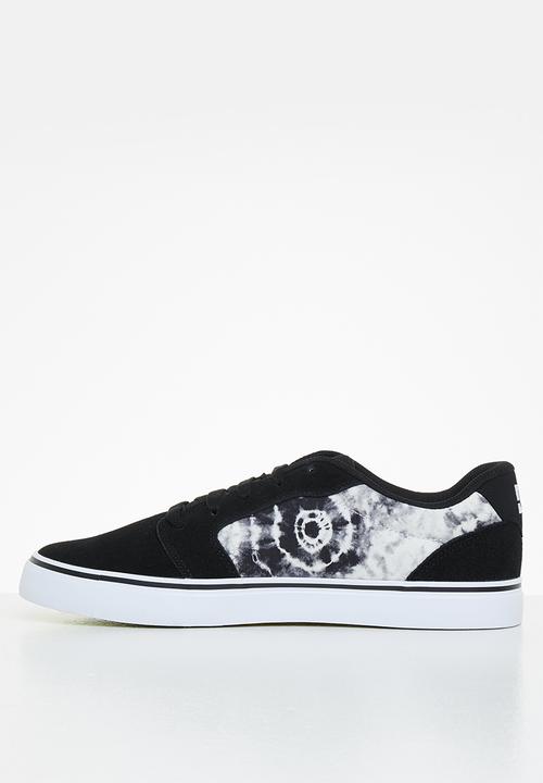 DC - Anvil - black & white 