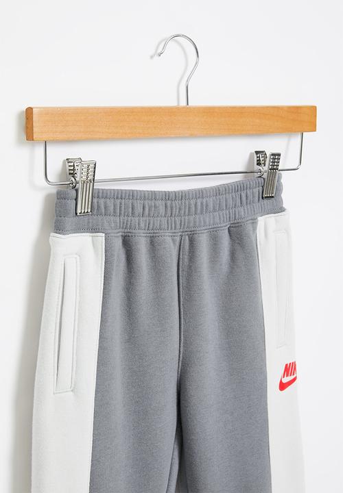 Nike - Nkb b nsw amplify hbr jogger - smoke grey