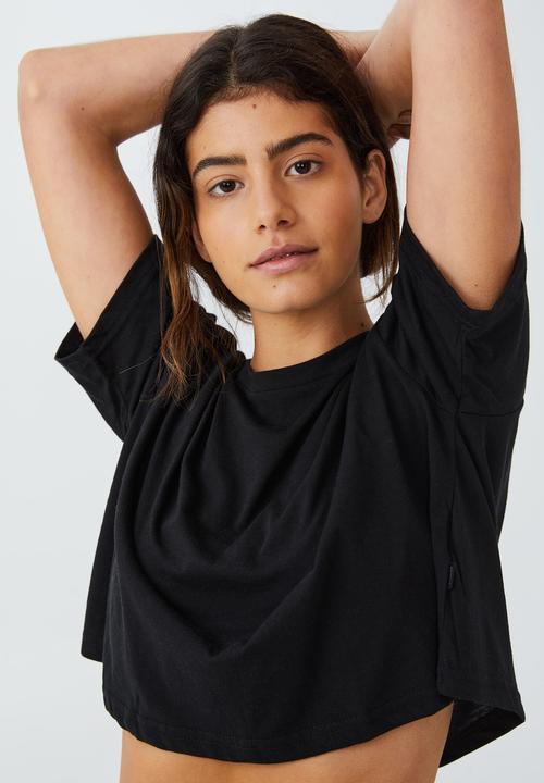Cotton On - Relaxed active recycled T-shirt - black